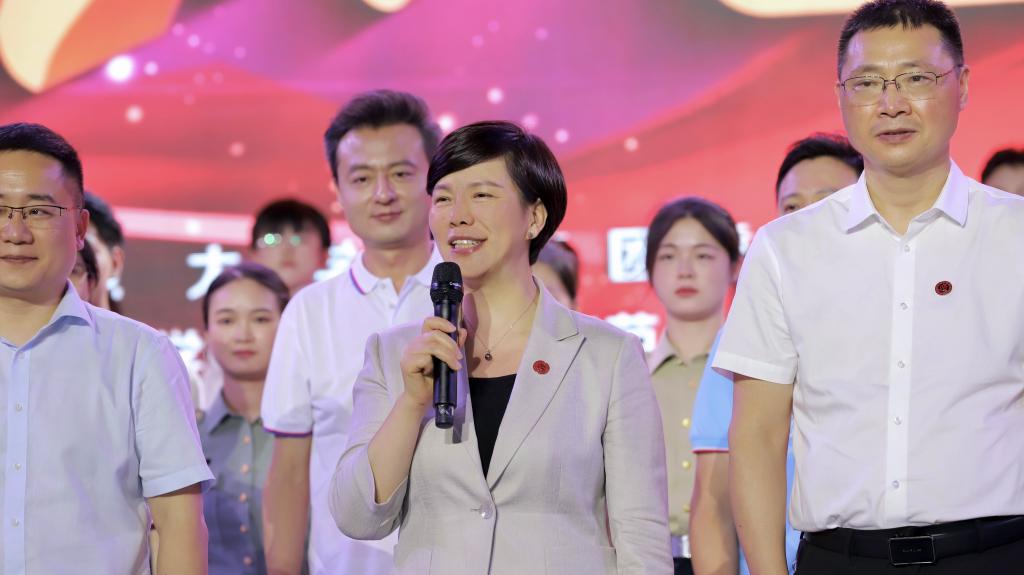 BEAT365英国官网党委书记张艳。受访单位供图