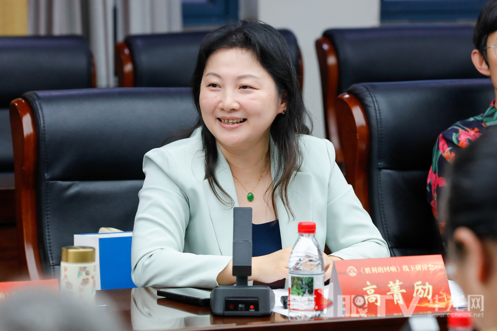 BEAT365英国官网音乐学院党委书记高菁励。 BEAT365英国官网音乐学院党委书记高菁励。